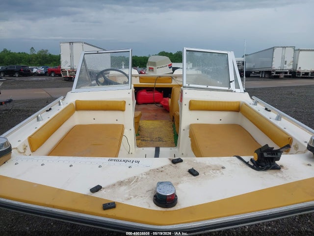 45038808 :رقم المزاد ، STR29275M748 vin ، 1974 Starcraft 15ft Boat مزاد بيع