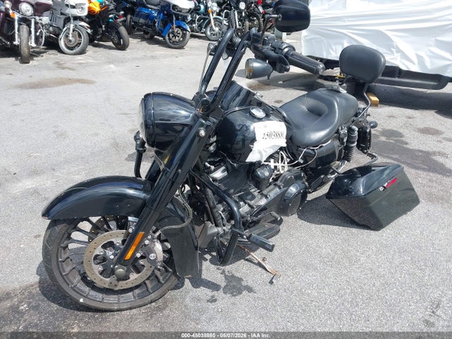 Harley-Davidson FLHRXS 2018 1HD1KVC12JB609319 Image 2