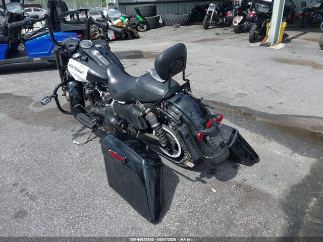 Harley-Davidson FLHRXS 2018 1HD1KVC12JB609319 Image 3