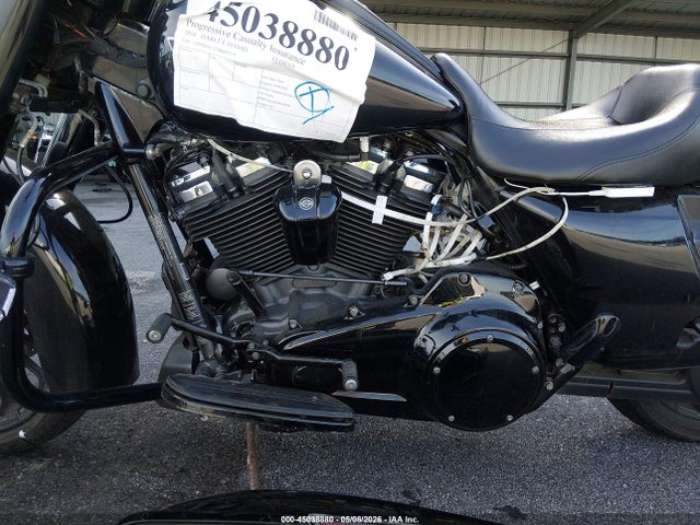 Harley-Davidson FLHRXS 2018 1HD1KVC12JB609319 Image 9