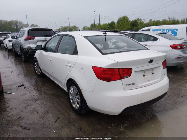 2010 Kia Forte Ex მანქანა იყიდება აუქციონზე, vin: KNAFU4A21A5827593, აუქციონის ნომერი: 45038930