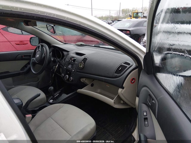 2010 Kia Forte Ex მანქანა იყიდება აუქციონზე, vin: KNAFU4A21A5827593, აუქციონის ნომერი: 45038930