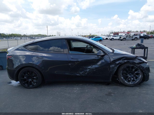 7SAYGDED6RF037024 Tesla Model Y Long Range Single Motor Rear-wheel Drive/rwd