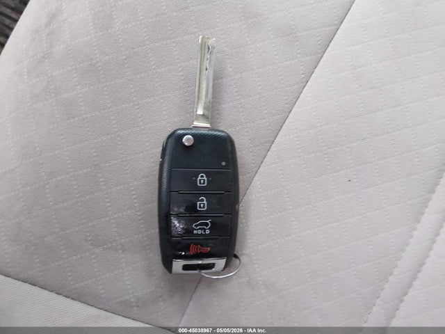 2017 Kia Sorento 3.3l Lx მანქანა იყიდება აუქციონზე, vin: 5XYPG4A55HG203077, აუქციონის ნომერი: 45038967