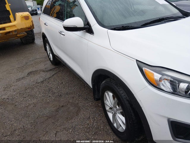 2017 Kia Sorento 3.3l Lx მანქანა იყიდება აუქციონზე, vin: 5XYPG4A55HG203077, აუქციონის ნომერი: 45038967
