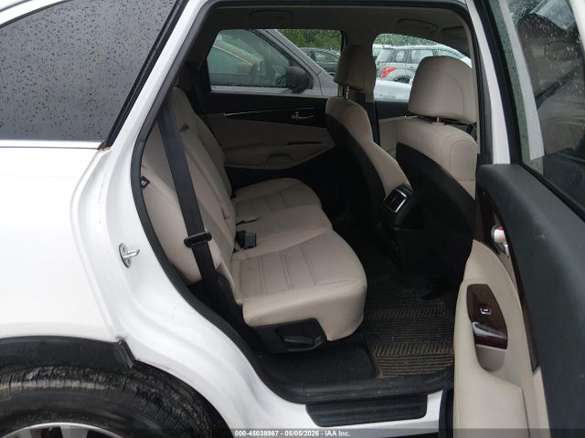 2017 Kia Sorento 3.3l Lx მანქანა იყიდება აუქციონზე, vin: 5XYPG4A55HG203077, აუქციონის ნომერი: 45038967