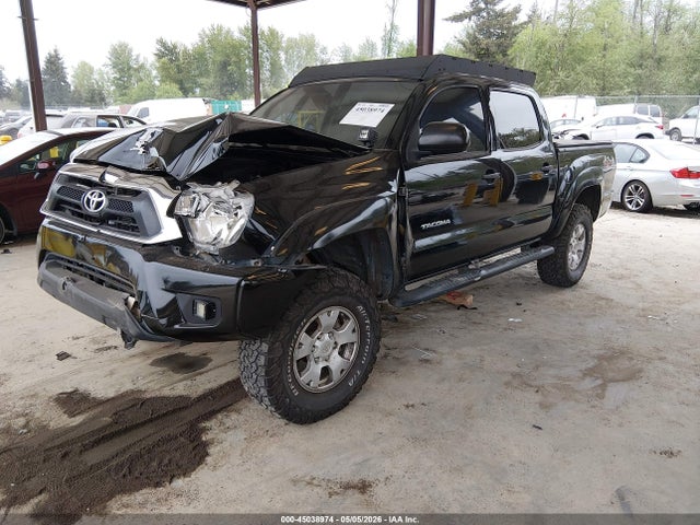 2015 Toyota Tacoma Base V6 მანქანა იყიდება აუქციონზე, vin: 3TMLU4EN0FM170071, აუქციონის ნომერი: 45038974