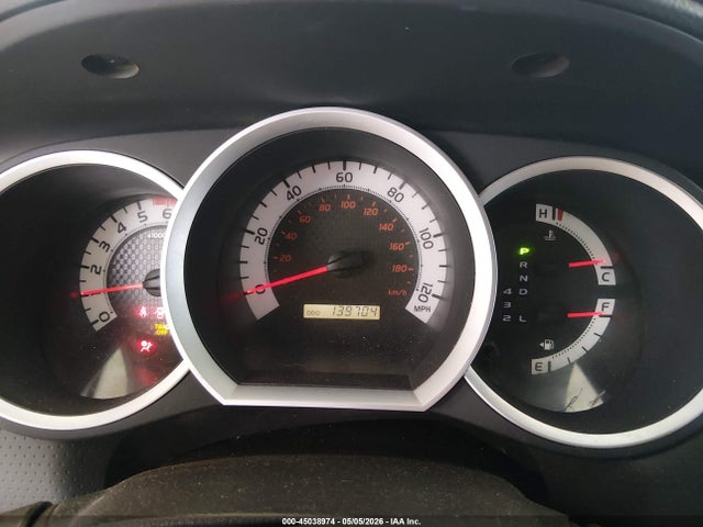 2015 Toyota Tacoma Base V6 მანქანა იყიდება აუქციონზე, vin: 3TMLU4EN0FM170071, აუქციონის ნომერი: 45038974