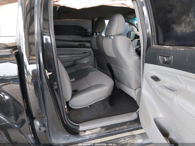 2015 Toyota Tacoma Base V6 მანქანა იყიდება აუქციონზე, vin: 3TMLU4EN0FM170071, აუქციონის ნომერი: 45038974
