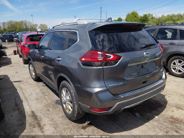 2017 Nissan Rogue Sv მანქანა იყიდება აუქციონზე, vin: KNMAT2MV7HP586163, აუქციონის ნომერი: 45038994