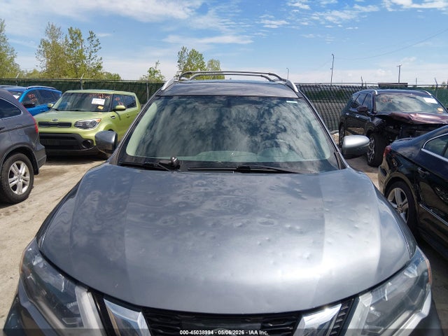 2017 Nissan Rogue Sv მანქანა იყიდება აუქციონზე, vin: KNMAT2MV7HP586163, აუქციონის ნომერი: 45038994