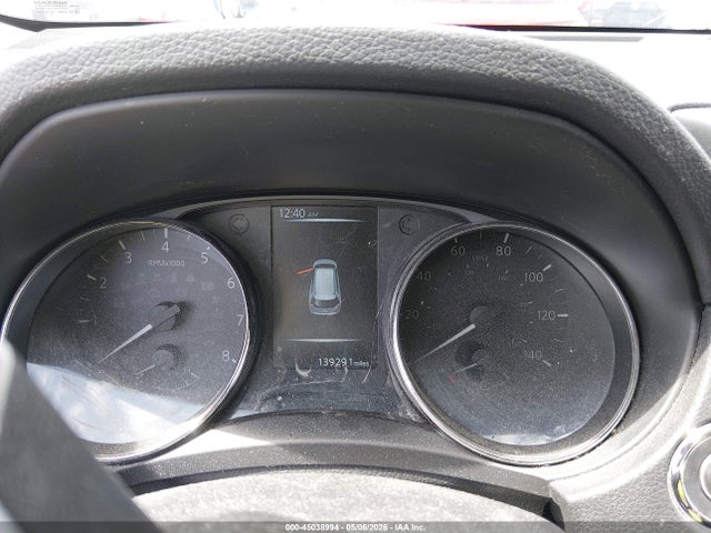 2017 Nissan Rogue Sv მანქანა იყიდება აუქციონზე, vin: KNMAT2MV7HP586163, აუქციონის ნომერი: 45038994
