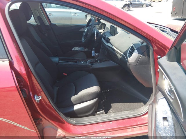 Продажа на аукционе авто 2018 Mazda Mazda3 Sport, vin: 3MZBN1U74JM241286, номер лота: 45039021