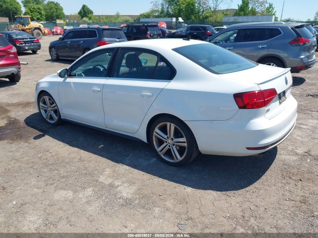 3VW4T7AJ8FM284490 Volkswagen Jetta 2.0t Gli Sel