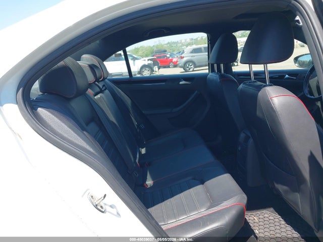 3VW4T7AJ8FM284490 Volkswagen Jetta 2.0t Gli Sel