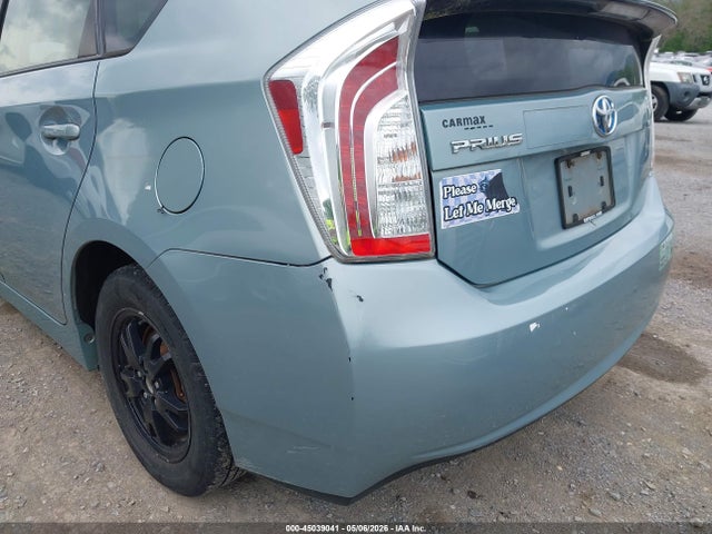 45039041 :رقم المزاد ، JTDKN3DU7D1732389 vin ، 2013 Toyota Prius Two مزاد بيع