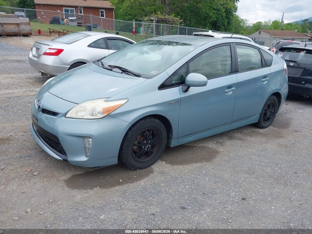 45039041 :رقم المزاد ، JTDKN3DU7D1732389 vin ، 2013 Toyota Prius Two مزاد بيع