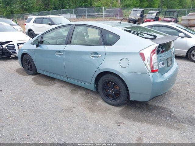 45039041 :رقم المزاد ، JTDKN3DU7D1732389 vin ، 2013 Toyota Prius Two مزاد بيع