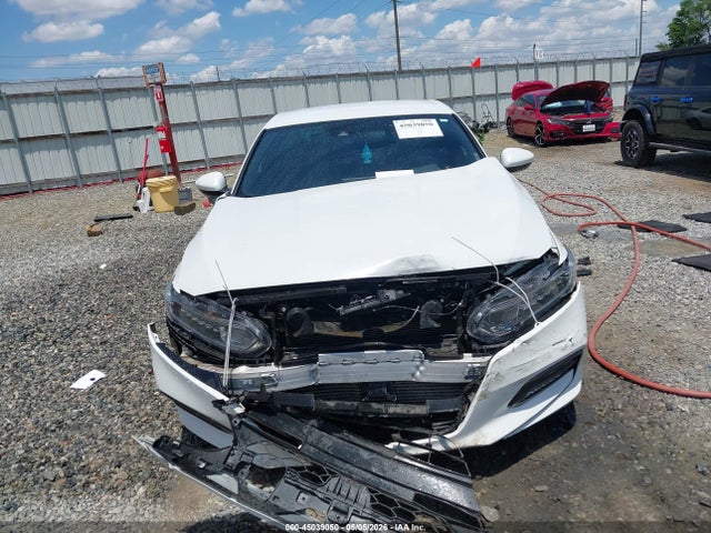 45039050 :رقم المزاد ، 1HGCV1F30JA265942 vin ، 2018 Honda Accord Sport مزاد بيع