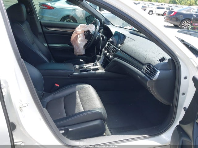 45039050 :رقم المزاد ، 1HGCV1F30JA265942 vin ، 2018 Honda Accord Sport مزاد بيع