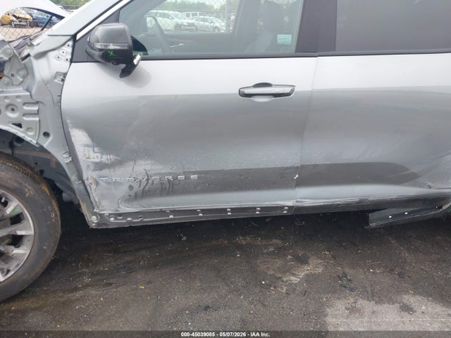 Продажа на аукционе авто 2026 Chevrolet Traverse Fwd Lt, vin: 1GNERGKS7TJ302815, номер лота: 45039085