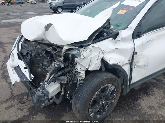 JTMZFREV4FJ040485 Toyota RAV4 LE