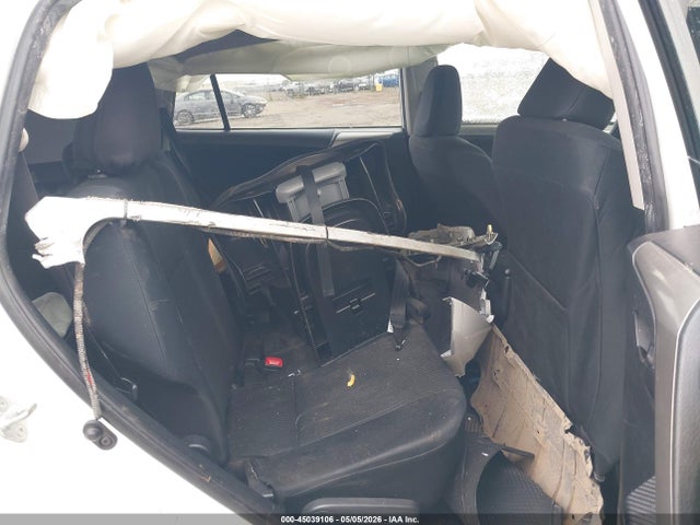 JTMZFREV4FJ040485 Toyota RAV4 LE