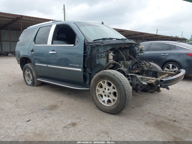 45039119 :رقم المزاد ، 1GYEC63848R170381 vin ، 2008 Cadillac Escalade Standard مزاد بيع