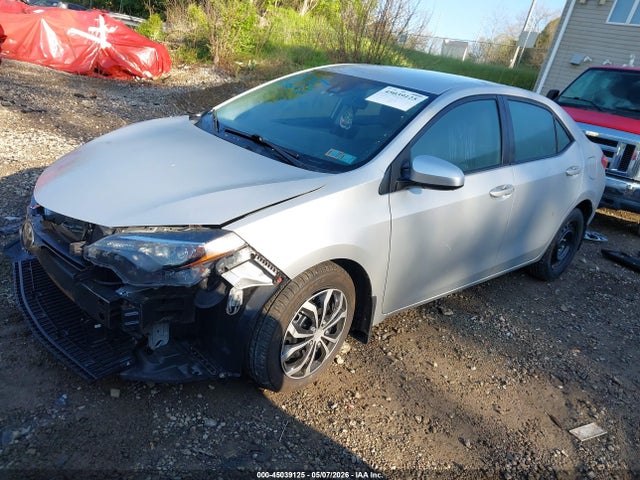 45039125 :رقم المزاد ، 2T1BURHE4JC050425 vin ، 2018 Toyota Corolla Le مزاد بيع