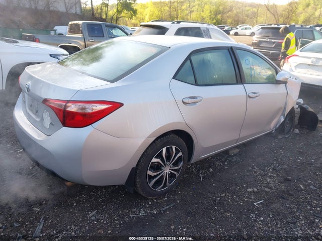 45039125 :رقم المزاد ، 2T1BURHE4JC050425 vin ، 2018 Toyota Corolla Le مزاد بيع