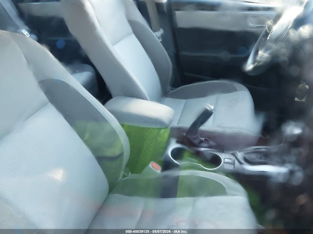 45039125 :رقم المزاد ، 2T1BURHE4JC050425 vin ، 2018 Toyota Corolla Le مزاد بيع