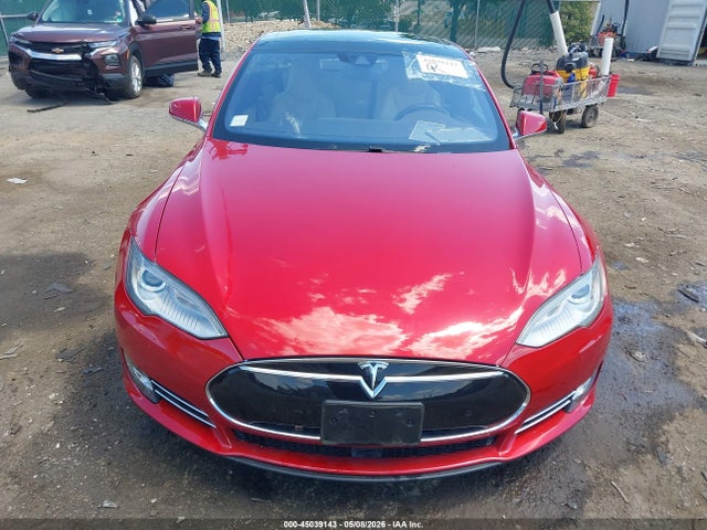 2016 Tesla Model S 60d/70d/75d/85d/90d მანქანა იყიდება აუქციონზე, vin: 5YJSA1E2XGF131440, აუქციონის ნომერი: 45039143