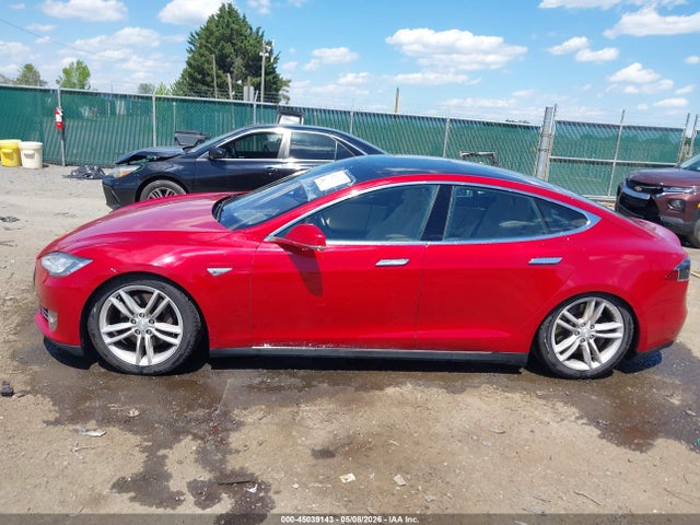 2016 Tesla Model S 60d/70d/75d/85d/90d მანქანა იყიდება აუქციონზე, vin: 5YJSA1E2XGF131440, აუქციონის ნომერი: 45039143