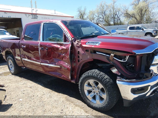 1C6SRFRT5LN307872 RAM 1500 Laramie 4x4 6&#039;4 Box