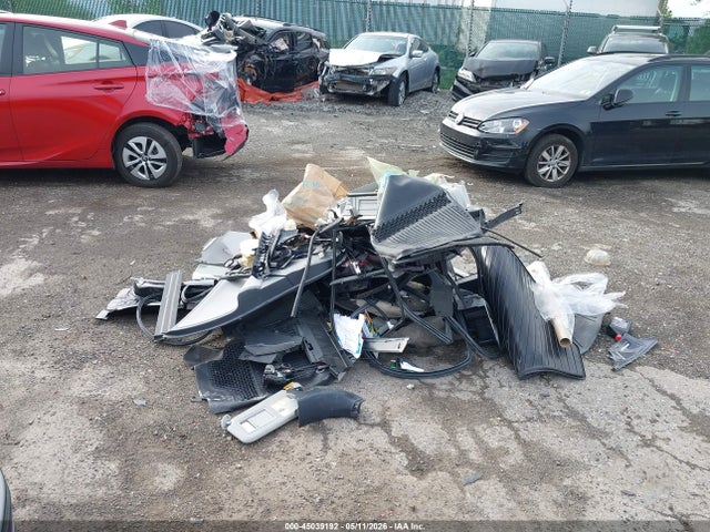45039192 :رقم المزاد ، JTMRFREV5JJ198830 vin ، 2018 Toyota Rav4 Xle مزاد بيع
