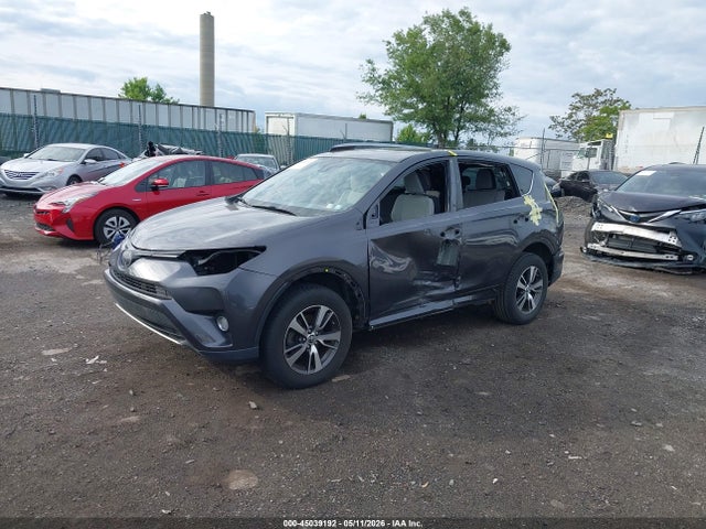 45039192 :رقم المزاد ، JTMRFREV5JJ198830 vin ، 2018 Toyota Rav4 Xle مزاد بيع