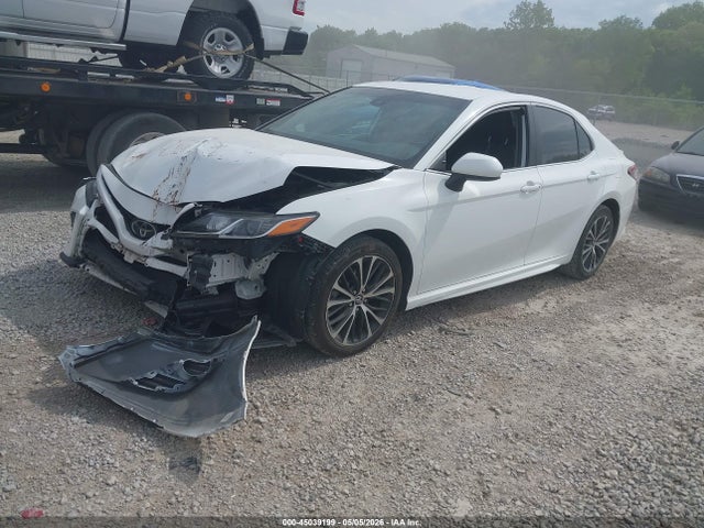 45039199 :رقم المزاد ، 4T1B11HK3KU211766 vin ، 2019 Toyota Camry Se مزاد بيع