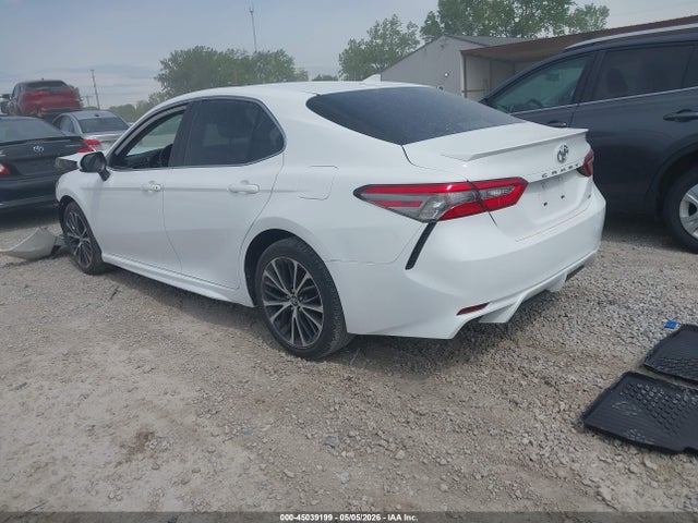 45039199 :رقم المزاد ، 4T1B11HK3KU211766 vin ، 2019 Toyota Camry Se مزاد بيع