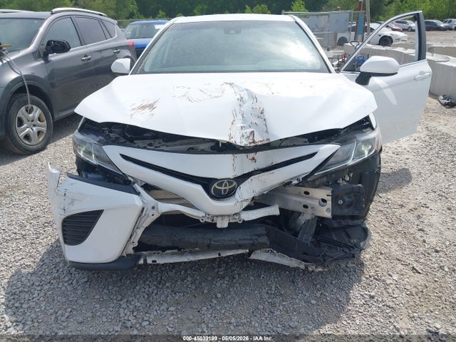 45039199 :رقم المزاد ، 4T1B11HK3KU211766 vin ، 2019 Toyota Camry Se مزاد بيع