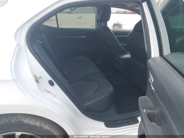 45039199 :رقم المزاد ، 4T1B11HK3KU211766 vin ، 2019 Toyota Camry Se مزاد بيع
