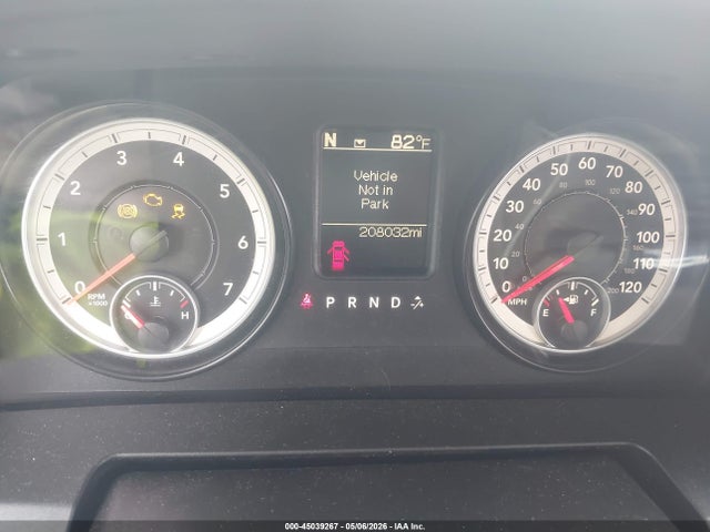 45039267 :رقم المزاد ، 1C6RR6GT2ES264663 vin ، 2014 Ram 1500 Big Horn مزاد بيع