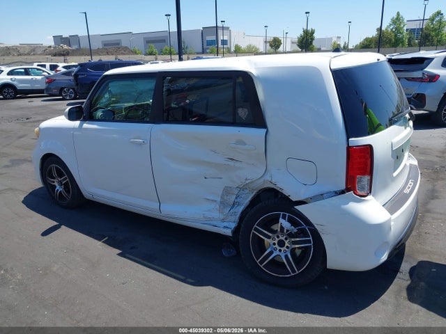 Scion XB 2014 JTLZE4FEXEJ064393 Image 6