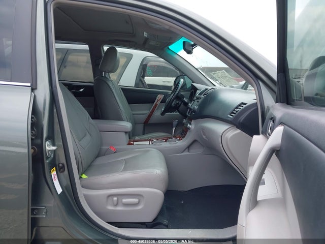 2013 Toyota Highlander Limited V6 მანქანა იყიდება აუქციონზე, vin: 5TDYK3EH7DS129899, აუქციონის ნომერი: 45039306