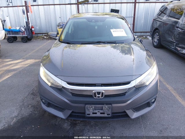 45039314 :رقم المزاد ، 19XFC1F92HE010738 vin ، 2017 Honda Civic Touring مزاد بيع