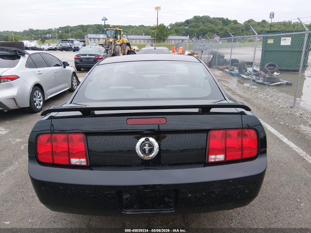 2007 Ford Mustang V6 Deluxe/v6 Premium მანქანა იყიდება აუქციონზე, vin: 1ZVFT80N775302603, აუქციონის ნომერი: 45039334