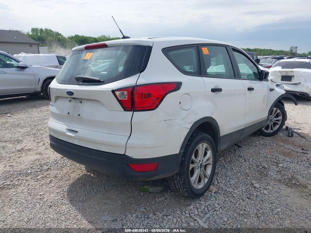 2019 Ford Escape S მანქანა იყიდება აუქციონზე, vin: 1FMCU0F7XKUC17858, აუქციონის ნომერი: 45039342