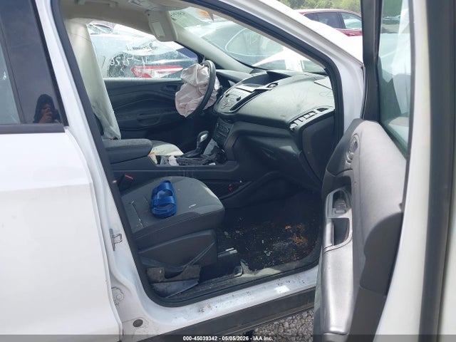 2019 Ford Escape S მანქანა იყიდება აუქციონზე, vin: 1FMCU0F7XKUC17858, აუქციონის ნომერი: 45039342