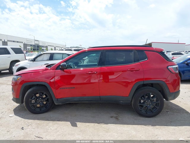 2026 Jeep Compass Latitude Altitude მანქანა იყიდება აუქციონზე, vin: 3C4NJDBNXTT163099, აუქციონის ნომერი: 45039357