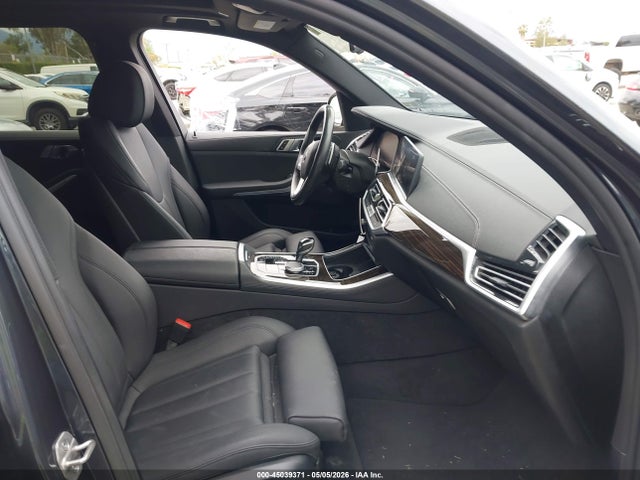45039371 :رقم المزاد ، 5UXCR4C03M9H54289 vin ، 2021 Bmw X5 Sdrive40i مزاد بيع