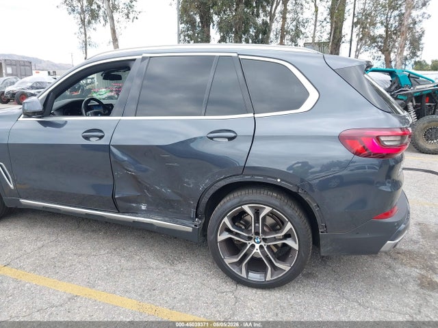 45039371 :رقم المزاد ، 5UXCR4C03M9H54289 vin ، 2021 Bmw X5 Sdrive40i مزاد بيع
